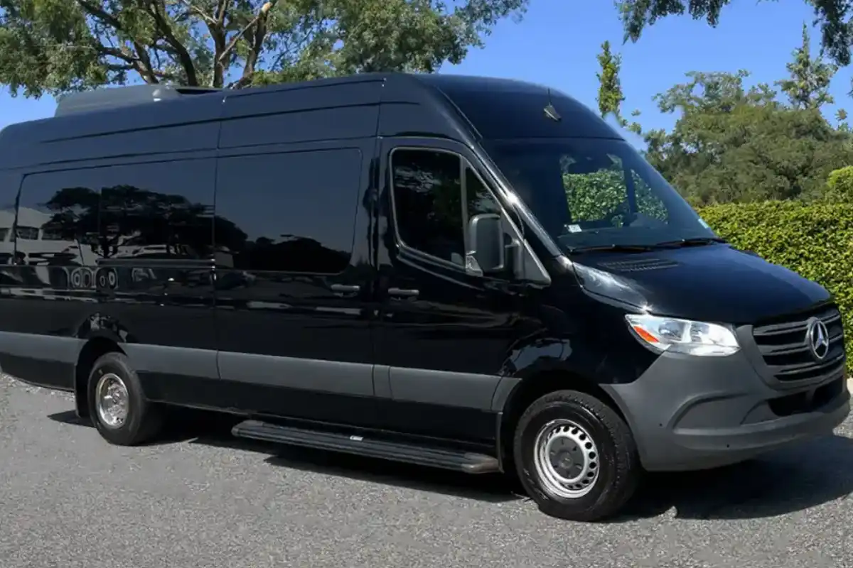 Mercedes Sprinter 14 seats for rent